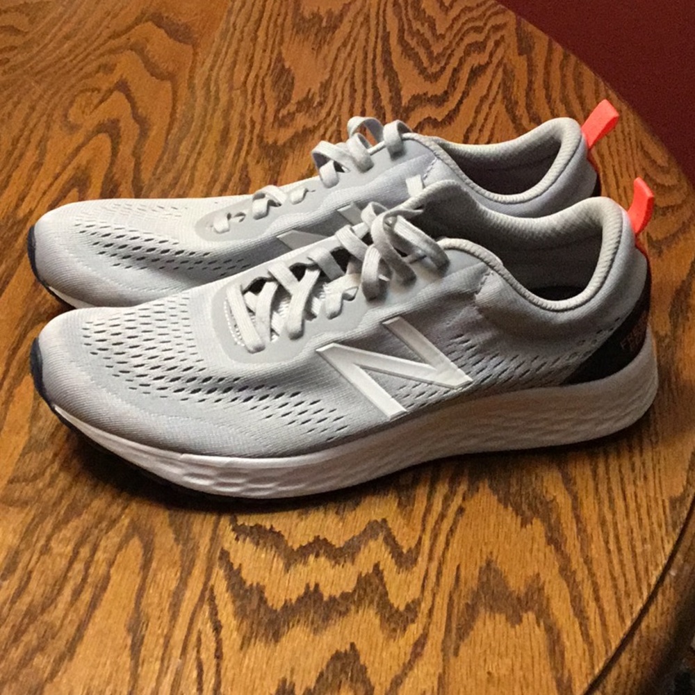 New Balance Women’s Size 11 Fresh Foam Arishi Shoe